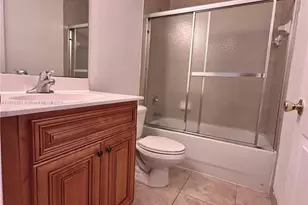 63 SE 3rd Ave, Hallandale Beach, FL 33009 - Photo 20