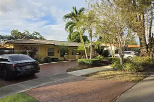 8090 W 18th Ct, Hialeah, FL 33014 - Photo 2