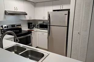 12136 St.Andrews Pl, Miramar, FL 33025 - Photo 4