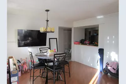 18890 NW 57th Ave #202, Hialeah, FL 33015 - Photo 6