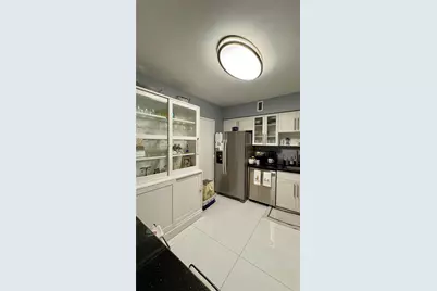 5700 Collins Ave #11B, Miami Beach, FL 33140 - Photo 12