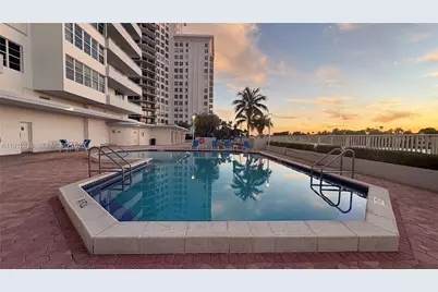 5700 Collins Ave #11B, Miami Beach, FL 33140 - Photo 36