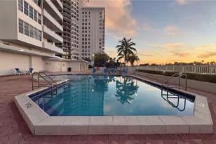 5700 Collins Ave, Miami Beach, FL 33140 - Photo 36