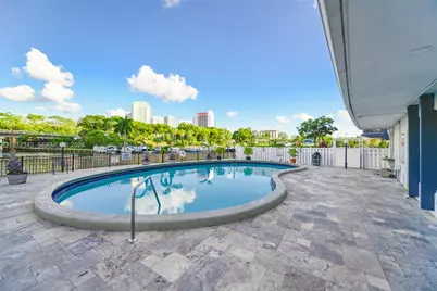 400 Diplomat Pkwy #704, Hallandale Beach, FL 33009 - Photo 36