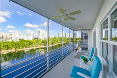 400 Diplomat Pkwy #704, Hallandale Beach, FL 33009 - Photo 20