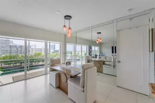 400 Diplomat Pkwy, Hallandale Beach, FL 33009 - Photo 10