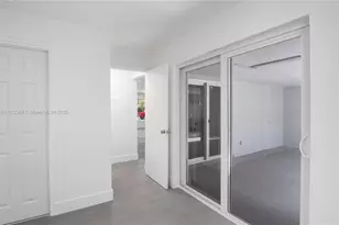 1750 NE 52nd St, Fort Lauderdale, FL 33334 - Photo 16