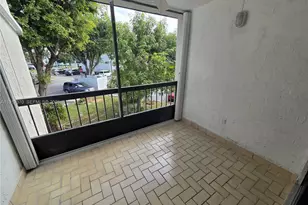 9433 Fontainebleau Blvd, Miami, FL 33172 - Photo 8