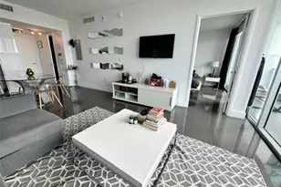 92 SW 3rd St, Miami, FL 33130 - Photo 4