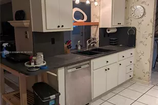 5706 NW 82nd Ave, Tamarac, FL 33321 - Photo 2