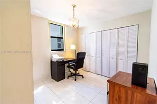 1621 Collins Ave, Miami Beach, FL 33139 - Photo 16