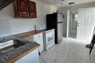 2124 S Beech Rd, West Palm Beach, FL 33409 - Photo 4