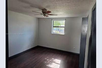 2124 S Beech Rd, West Palm Beach, FL 33409 - Photo 6