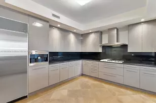 6000 Island Blvd, Aventura, FL 33160 - Photo 12