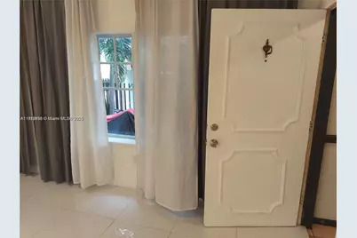 750 Pennsylvania Ave #1, Miami Beach, FL 33139 - Photo 4