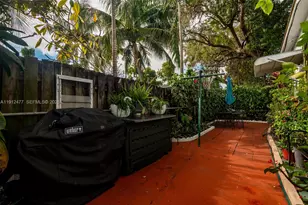 2524 Hayes St, Hollywood, FL 33020 - Photo 14