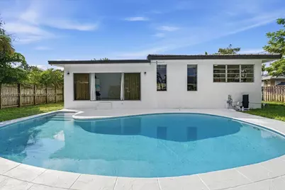 10845 Peachtree Dr, Miami, FL 33161 - Photo 30