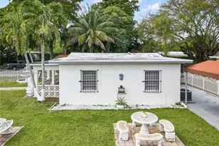 305 Opa-Locka Blvd, North Miami, FL 33168 - Photo 28