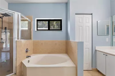 20140 SW 132nd Ave, Miami, FL 33177 - Photo 24