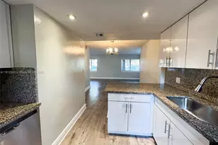 185 Wimbledon Lake Dr, Plantation, FL 33324 - Photo 10