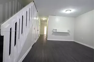 111 SW 113th Ave, Sweetwater, FL 33174 - Photo 2