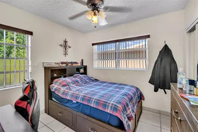 683 W 39th St, Hialeah, FL 33012 - Photo 20