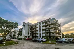 10315 NW 9th St Cir, Miami, FL 33172 - Photo 74