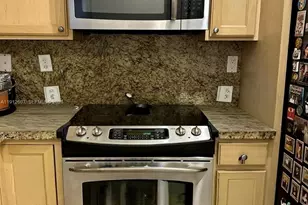 6001 SW 70th St, South Miami, FL 33143 - Photo 12