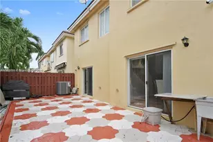 7347 NW 173rd Dr, Hialeah, FL 33015 - Photo 10