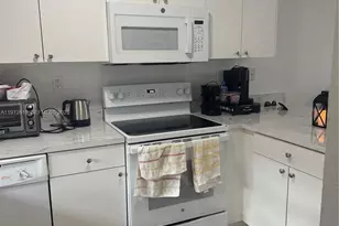 142 SW 3rd Ct, Florida City, FL 33034 - Photo 4