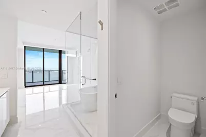 700 NE 24th St #5606, Miami, FL 33137 - Photo 14