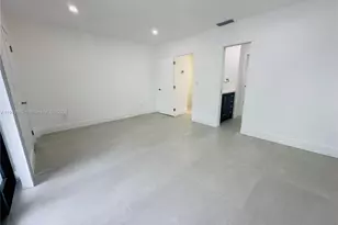 7157 W 19th Ct, Hialeah, FL 33014 - Photo 32