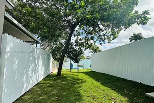 7157 W 19th Ct, Hialeah, FL 33014 - Photo 36