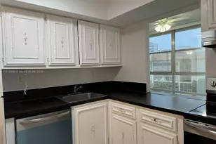 851 Three Islands Boulevard, Hallandale Beach, FL 33009 - Photo 22