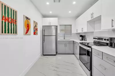 797 NW 35th St, Miami, FL 33127 - Photo 12
