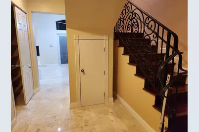 321 Windmill Palm Ave, Plantation, FL 33324 - Photo 16