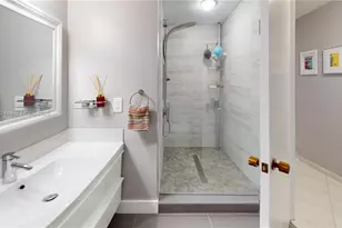 2500 Parkview Dr, Hallandale Beach, FL 33009 - Photo 8