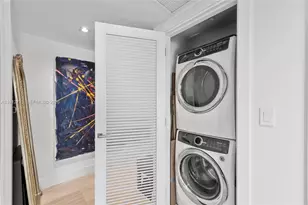 1451 Brickell Ave, Miami, FL 33131 - Photo 22