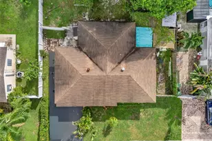 136 Cayman Dr, Palm Springs, FL 33461 - Photo 2