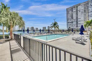 2750 NE 183rd St, Aventura, FL 33160 - Photo 16