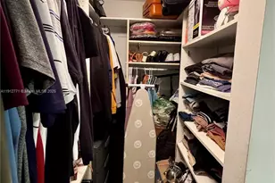 16518 NE 26th Ave, North Miami Beach, FL 33160 - Photo 12