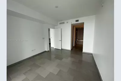 68 SE 6th St #3806, Miami, FL 33131 - Photo 16