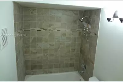 452 NE 210th Circle Ter #2037, Miami, FL 33179 - Photo 8