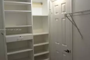 452 NE 210th Cir Terrace, Miami, FL 33179 - Photo 6