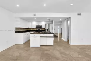 3776 NE 166th St, North Miami Beach, FL 33160 - Photo 16