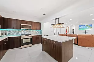 5355 W 5th Ln, Hialeah, FL 33012 - Photo 12