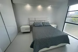 20400 W Country Club Dr, Aventura, FL 33180 - Photo 2