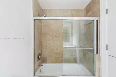 808 Brickell Key Dr #2504, Miami, FL 33131 - Photo 18