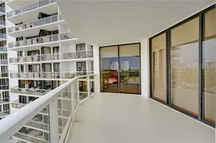 20281 E Country Club Dr, Aventura, FL 33180 - Photo 22