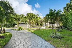1043 NE 98th St, Miami Shores, FL 33138 - Photo 1